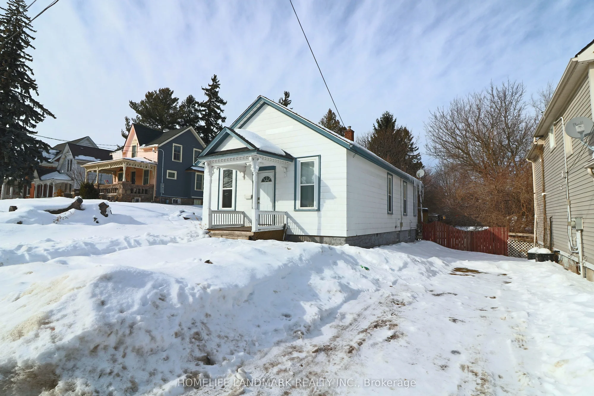 5761 Peer Street, Niagara Falls, On L2g 1w9