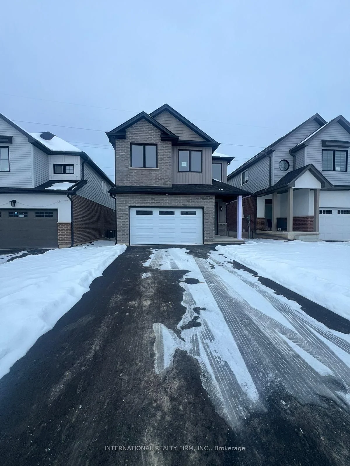 2671 Bobolink Lane, London South, ON N6M 0J9