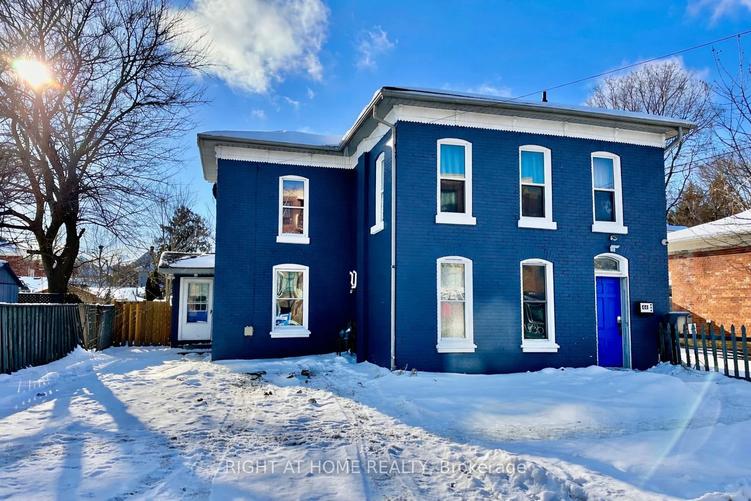 44 Albion Street, Brantford, On N3t 3m3