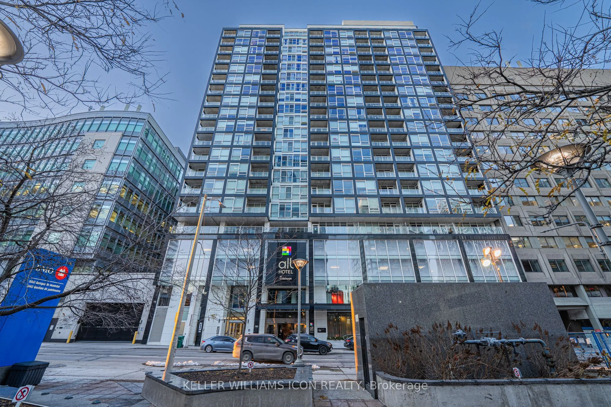 199 Slater Street 2015, Ottawa Centre, ON K1P 0C8