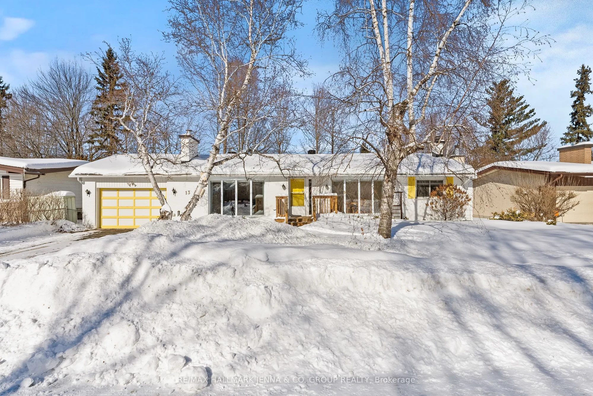 13 Pinepoint Drive, Bells Corners and South to Fallowfield, ON K2H 6B1