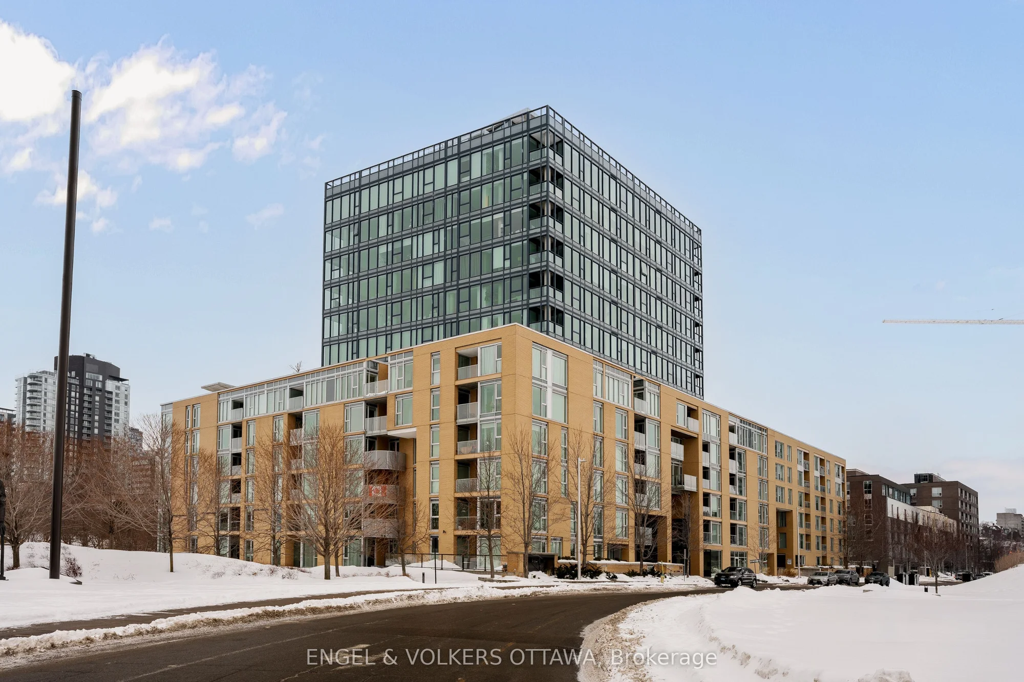 200 LETT Street 405, West Centre Town, ON K1R 0A7