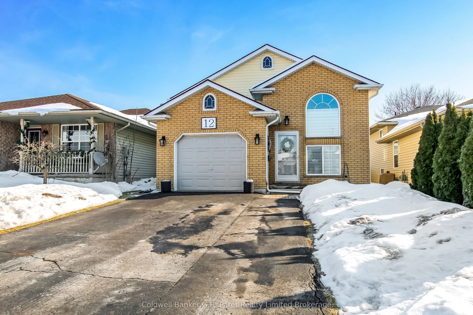 12 Peach Street, Tillsonburg, On N4g 5n8