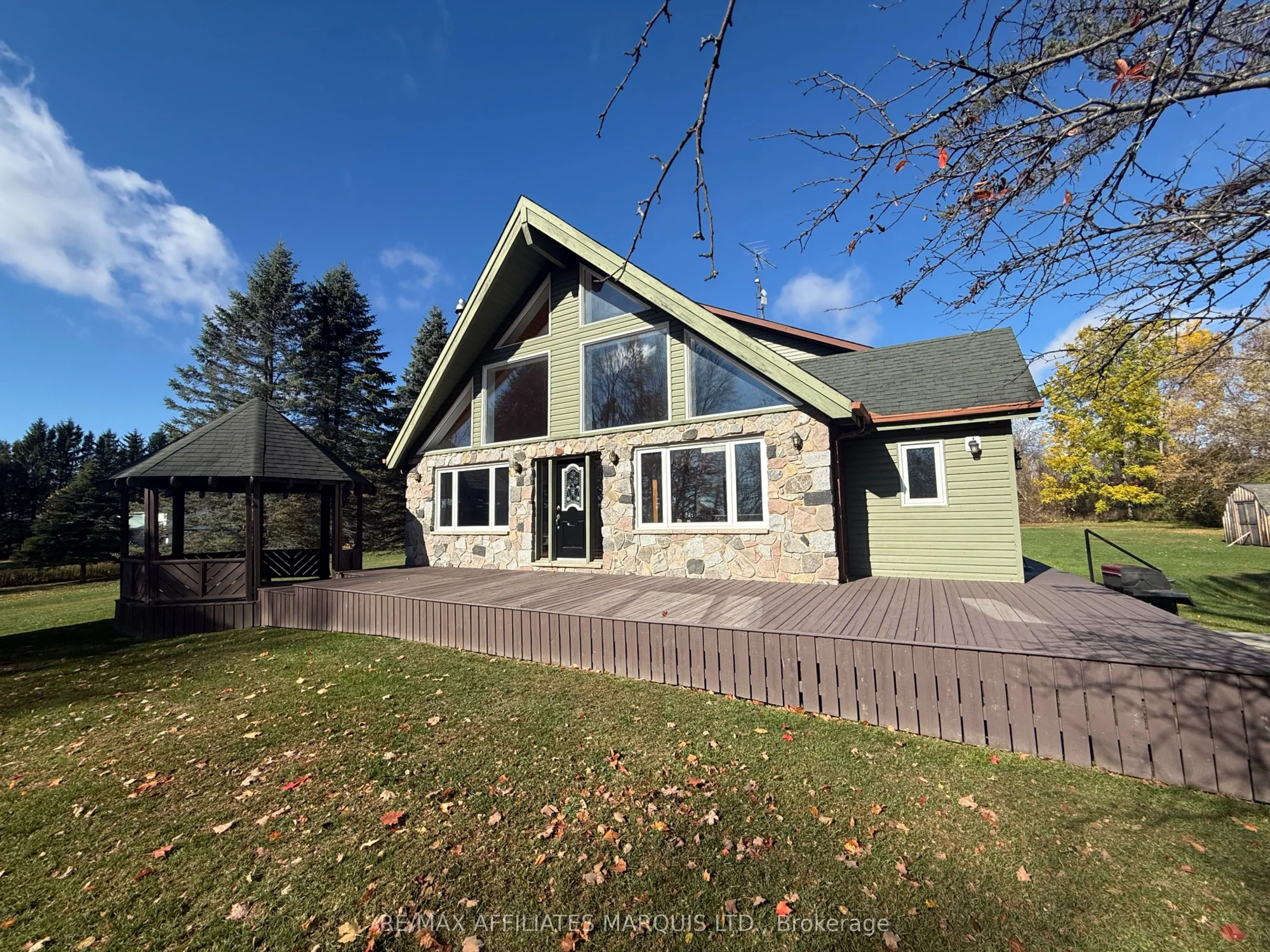 16855 County Rd 18 Road, South Stormont, ON K0C 2A0