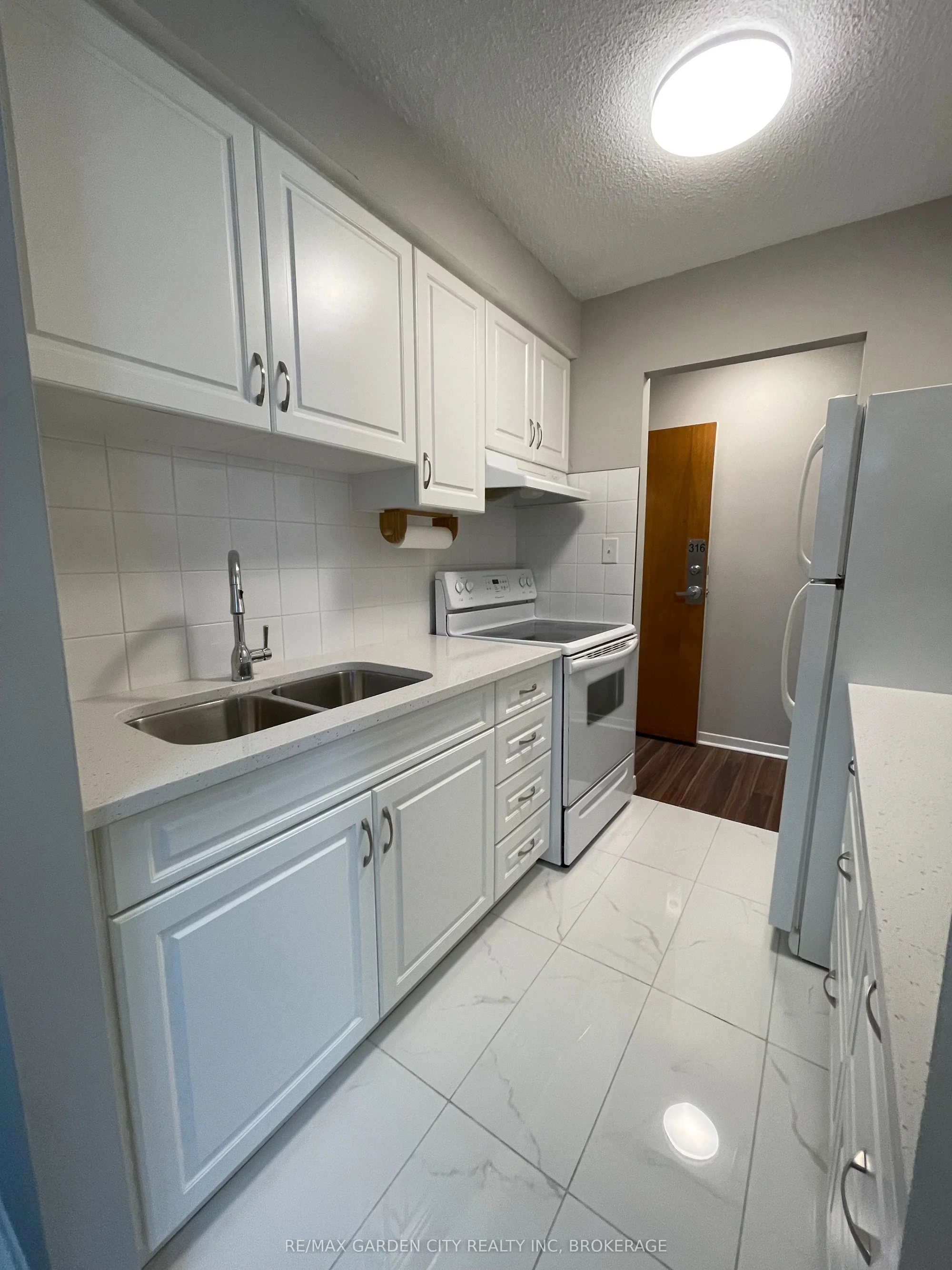151 Plymouth Road, Welland, ON L3B 3C8