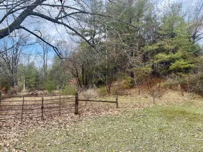 Vacant Land in Leeds and the Thousand Islands