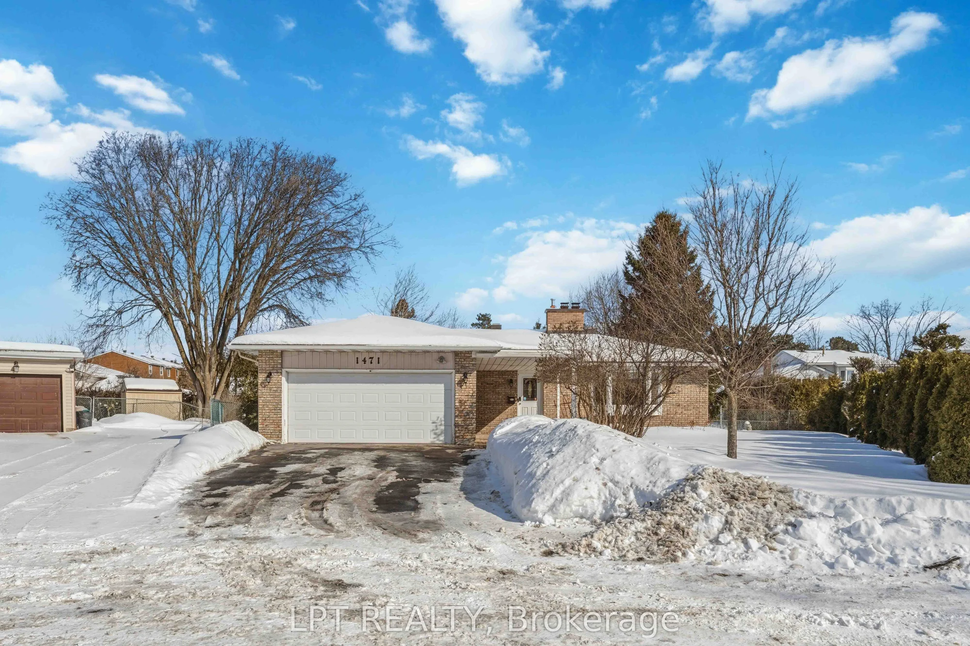 1471 Northdale Street, Cyrville - Carson Grove - Pineview, ON K1B 4G7