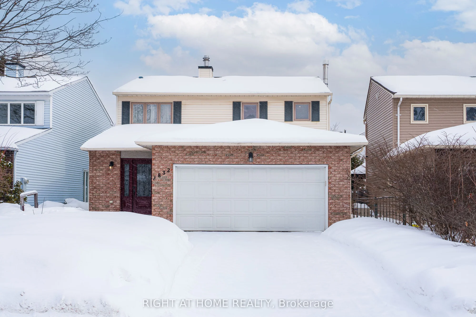 2832 Mozart Court, Blossom Park - Airport and Area, ON K1T 2P7