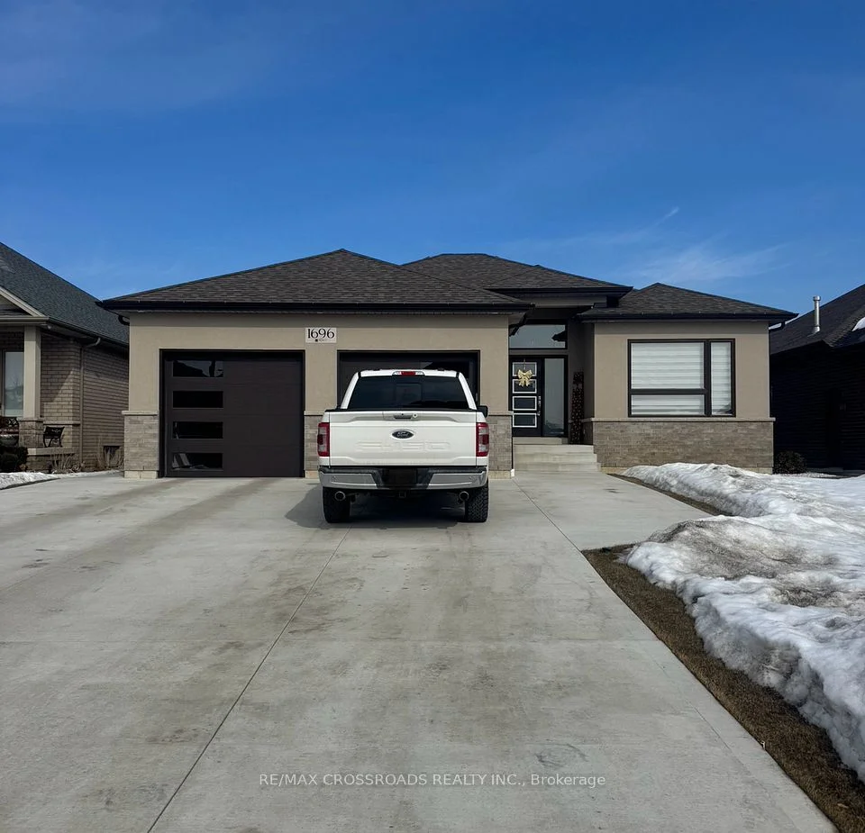 1696 Mucci Drive, Kingsville, ON N0P 2G0