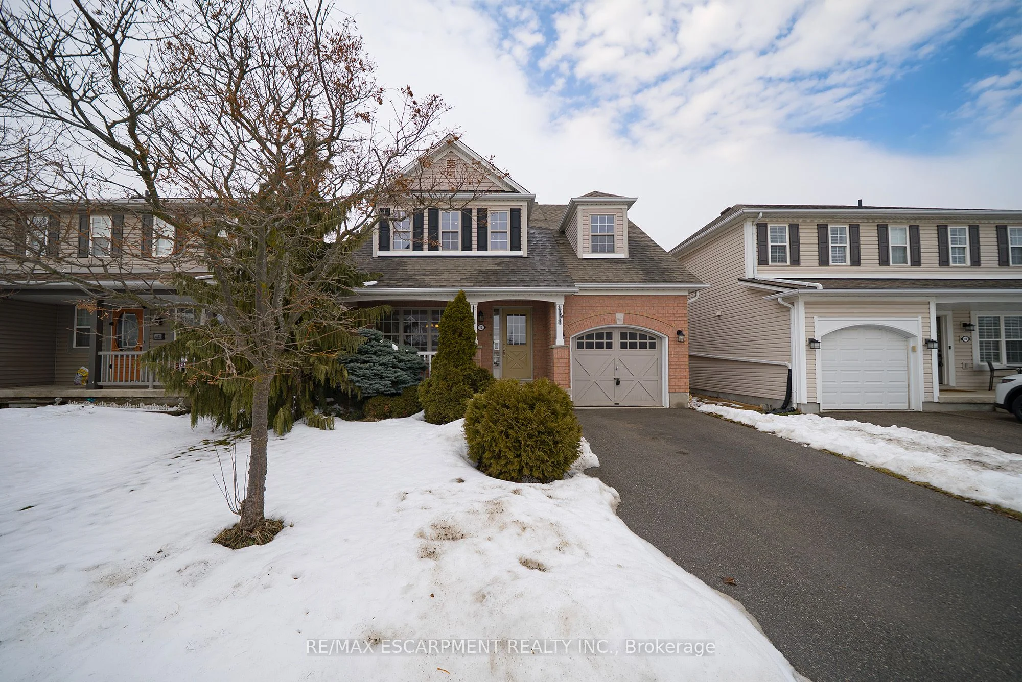 12 Gaydon Way, Brantford, ON N3T 6P9