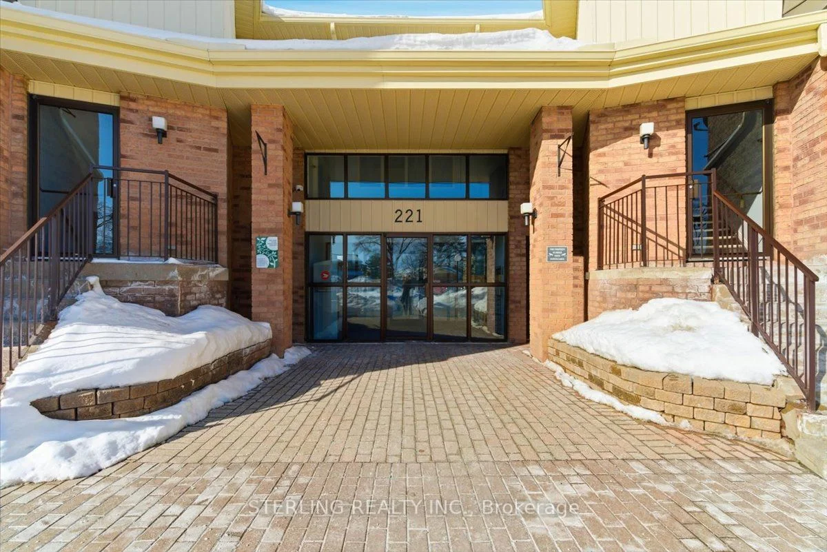 221 North Park Street 213, Belleville, ON K8P 5A6