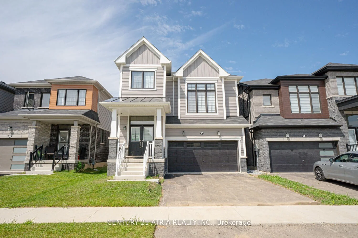 Detached in Thorold