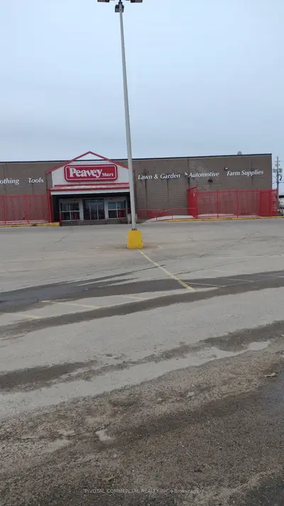 1200 Pembroke Street W 3, Pembroke, ON K8A 7T1
