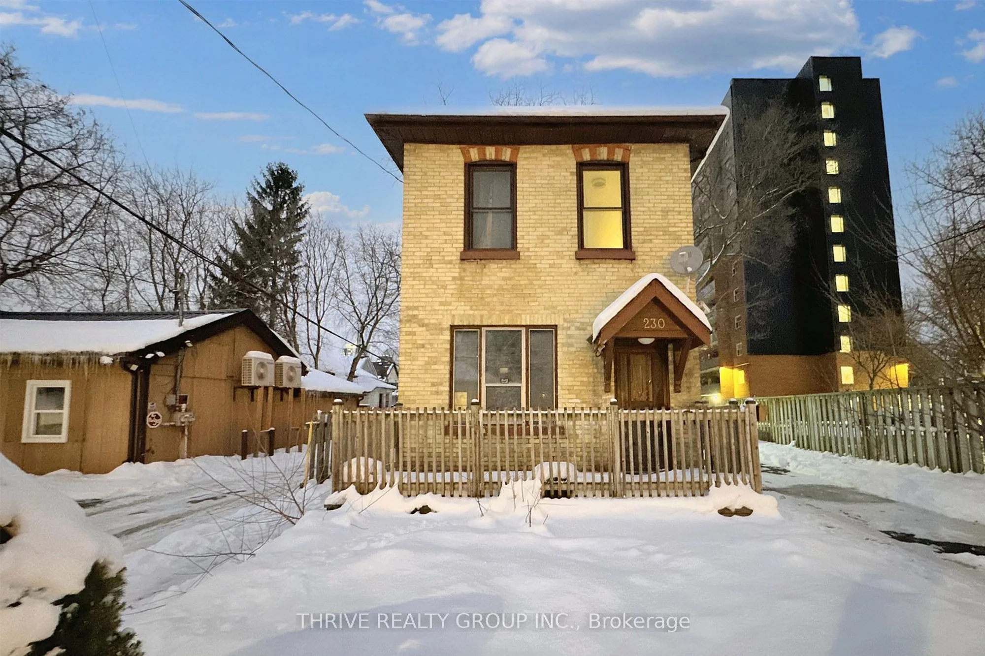 230 Grey Street Upper, London East, On N6b 1g5