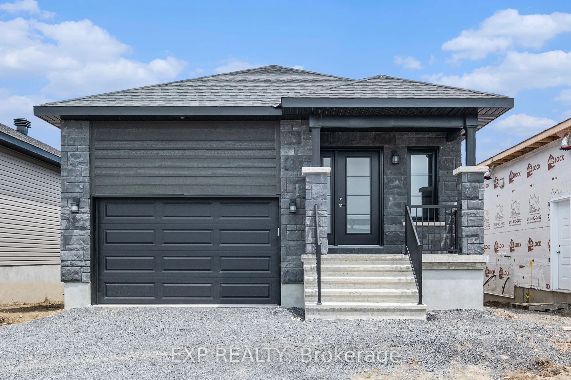 1216 MONTBLANC Crescent A, Russell, ON K0A 1W0