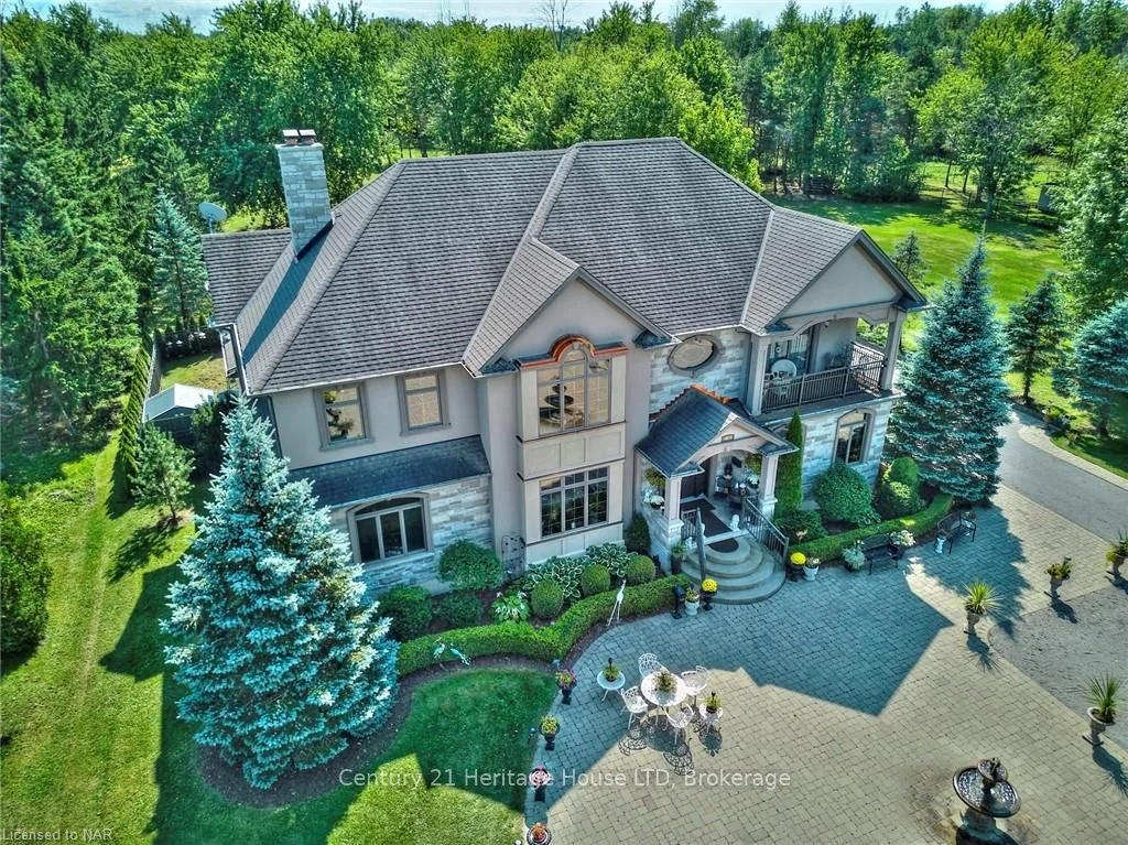 Detached in Fort Erie