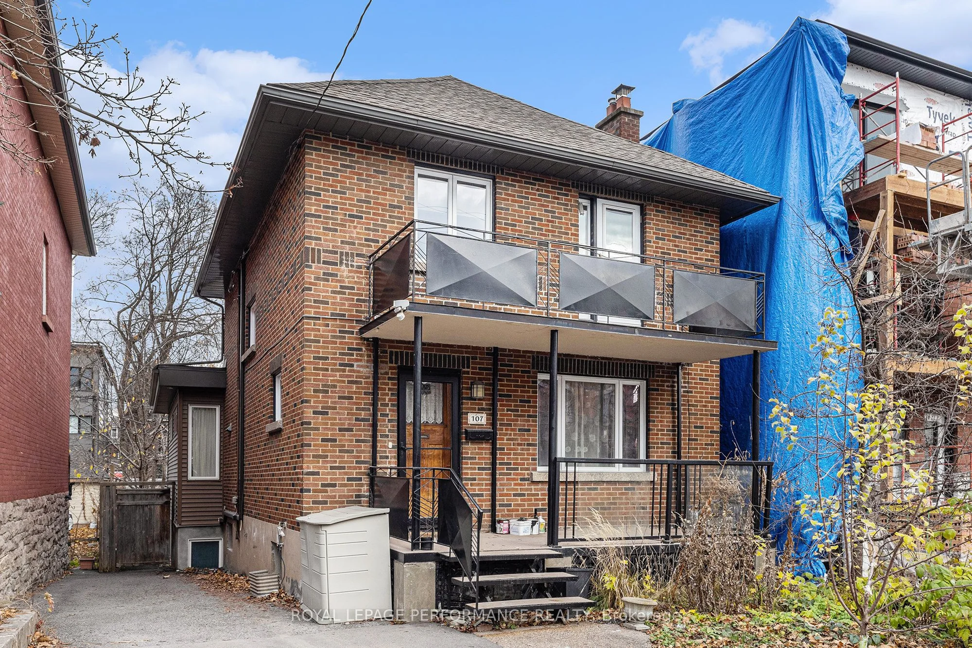 107 Russell Avenue, Lower Town - Sandy Hill, On K1n 7x2