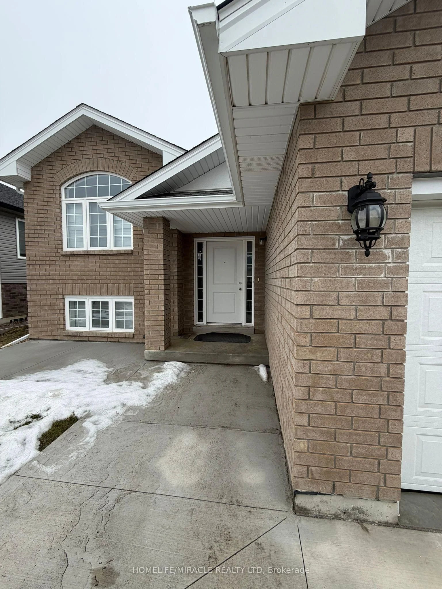 395 Magnolia Lane, Lakeshore, ON N8L 1B2
