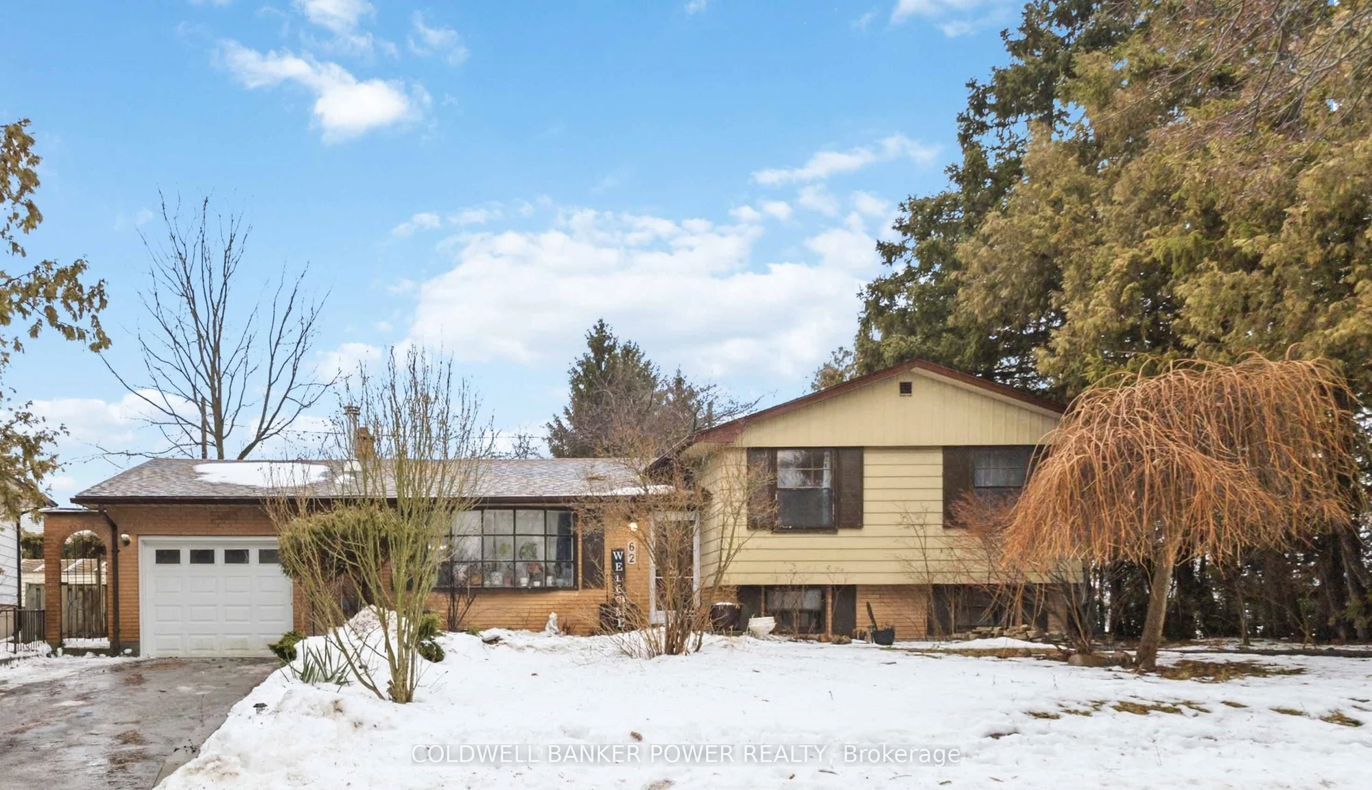 62 Deveron Crescent, London South, ON N5Z 4B4