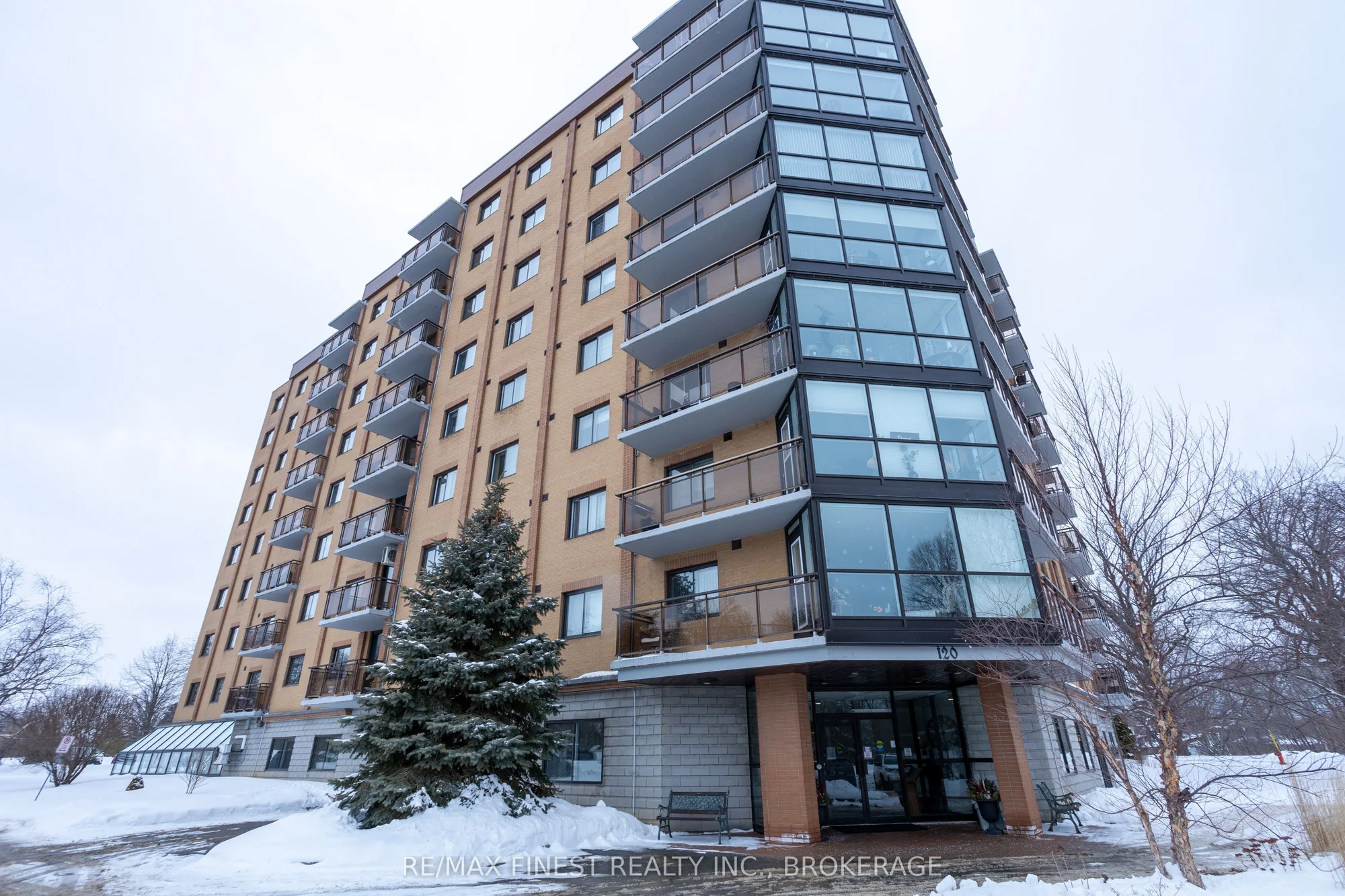 120 Barrett Court 508, Kingston, ON K7L 5H6