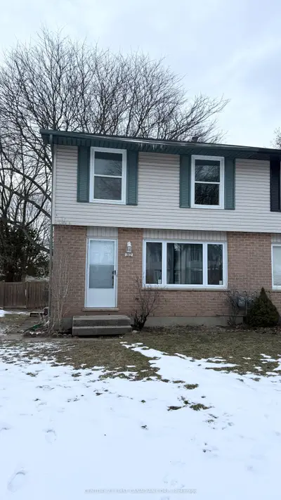 212 Brunswick Crescent, London North, ON N6G 3L2