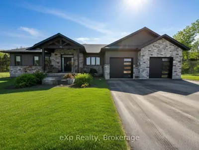 Detached in West Grey