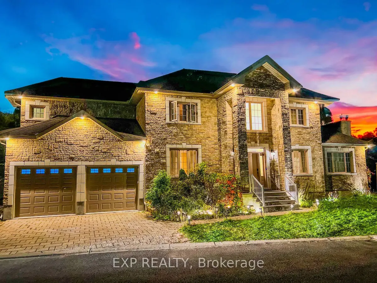 106 Issam Street, Blossom Park - Airport And Area, On K1t 4b6