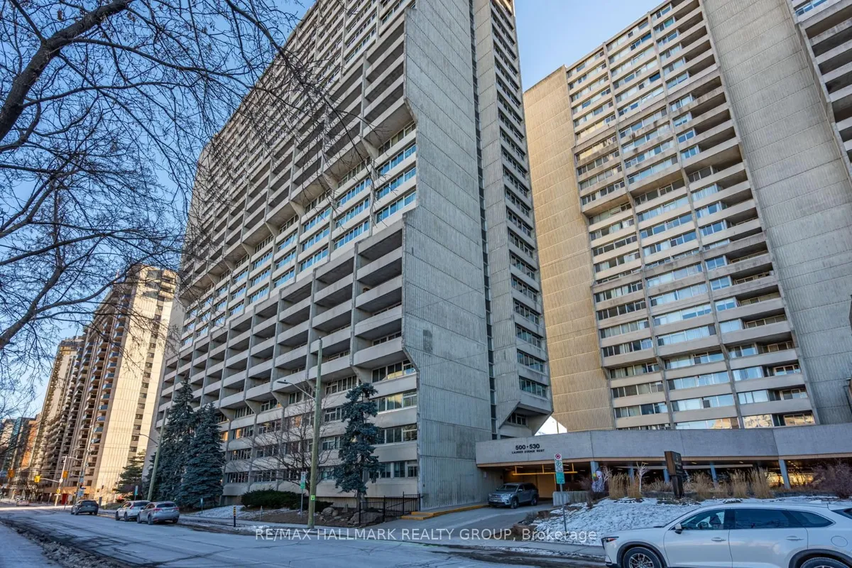 500 Laurier Avenue W 2301, Ottawa Centre, ON K1R 5E1