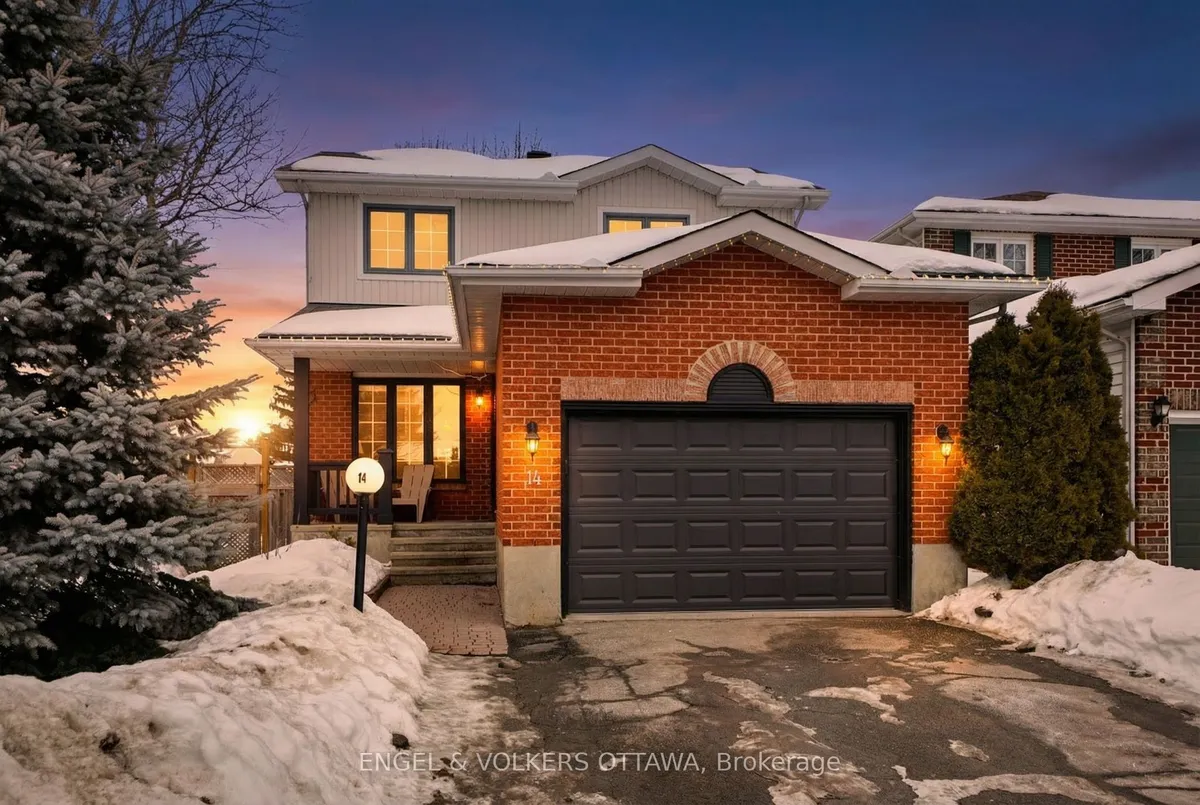 Detached in Barrhaven