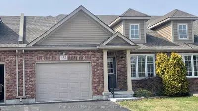137 Silverwood Avenue, Welland, On L3c 0b7