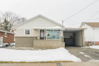 113 Golden Boulevard W, Welland, ON L3B 1H9