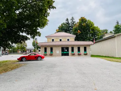 8 Alfred Street, North Huron, ON N0G 2W0