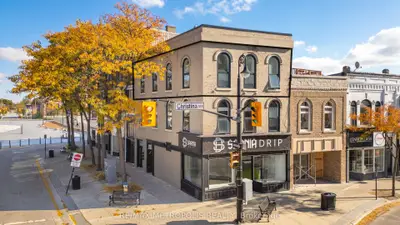 157 Lochiel Street 3, Sarnia, ON N7T 4C3