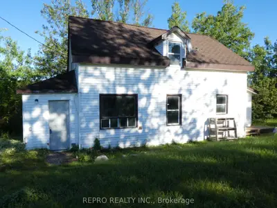 122 Railway Avenue, Greenstone, On P0t 2h0