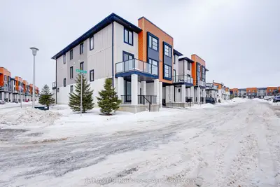 996 West Village Square 996, London North, ON N6H 0J7