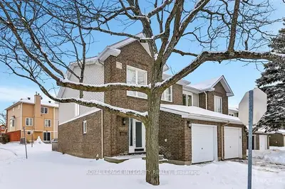 1880 Summerfields Crescent 35, Orleans - Convent Glen and Area, ON K1C 7B6