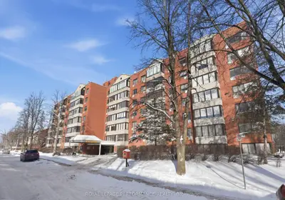 225 Alvin Road N 412, Manor Park - Cardinal Glen and Area, ON K1L 4H6