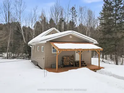 1826 Sugar Bush Way, Lanark Highlands, ON K0G 1K0