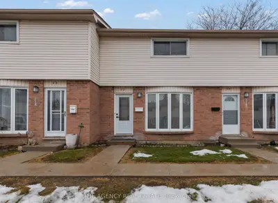 700 Exeter Road 22, London South, On N6e 1l2