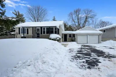 568 Creston Avenue Lower, London South, ON N6C 3A6