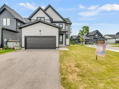Detached in Ingersoll