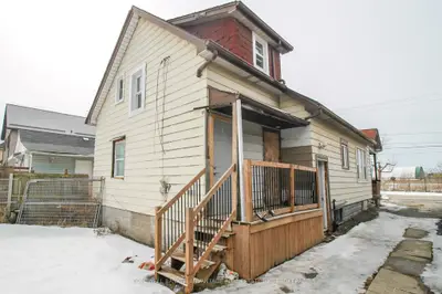 181 Welland Street Upper, Port Colborne, On L3k 1v2