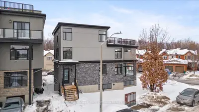 20 Inverkip Avenue B, Hunt Club - South Keys and Area, ON K1T 4B7