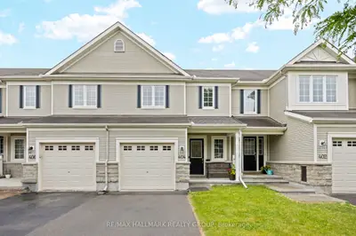 404 Wisteria Crescent, Hunt Club - Windsor Park Village and Area, ON K1V 0P1