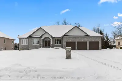 6833 Suncrest Drive, Greely - Metcalfe - Osgoode - Vernon And Area, On K4p 0b2