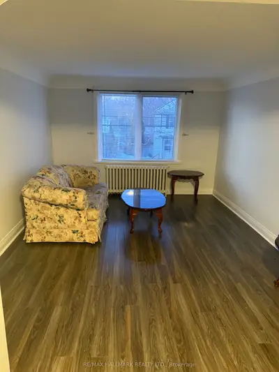 160 Welland Avenue 2nd Floor, St. Catharines, ON L2R 2N6