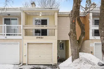 44 Tybalt Crescent, Bells Corners and South to Fallowfield, ON K2H 8J5