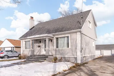 78 Golden Boulevard E, Welland, ON L3B 1H6