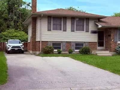 93 Gablewood Crescent, London North, On N6g 2z8