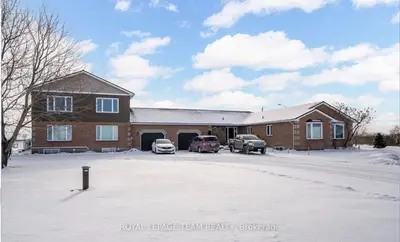 11060 County Rd 3 Road 3, North Dundas, ON K0E 1W0